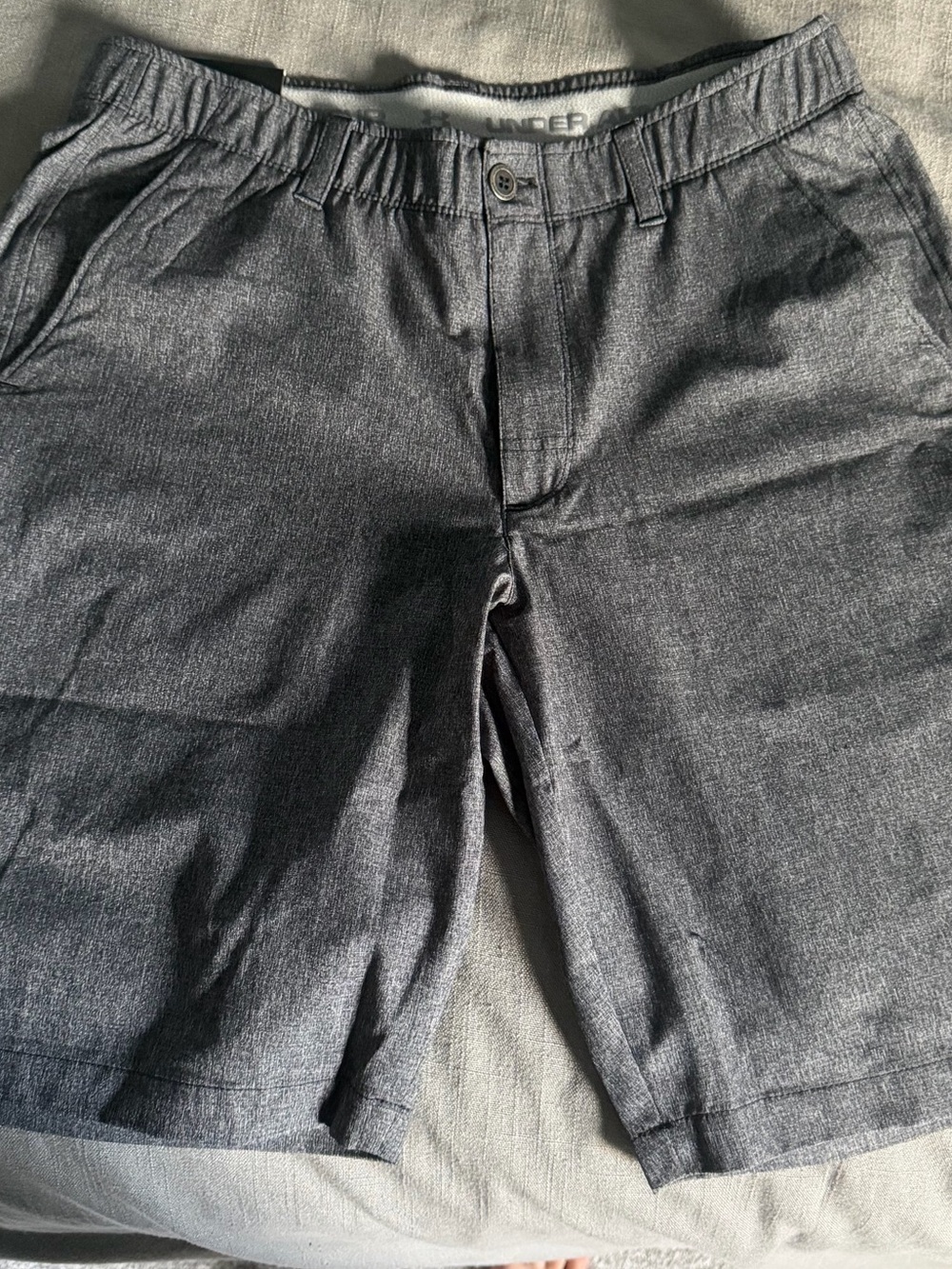 Under Armour Men's Heather Charcoal Flat-Front Shorts